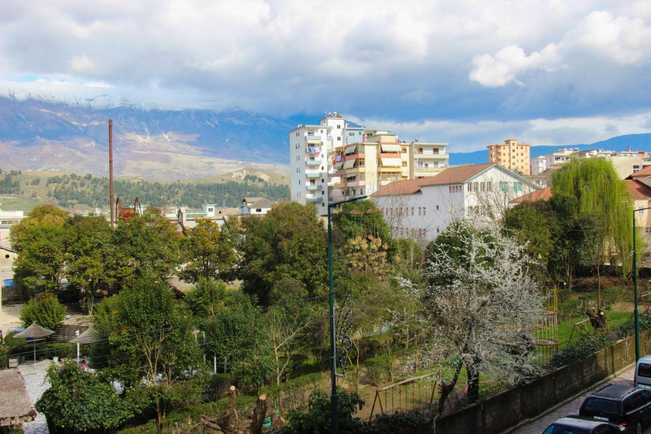 Hotel Bleta Gjirokastër Exteriör bild